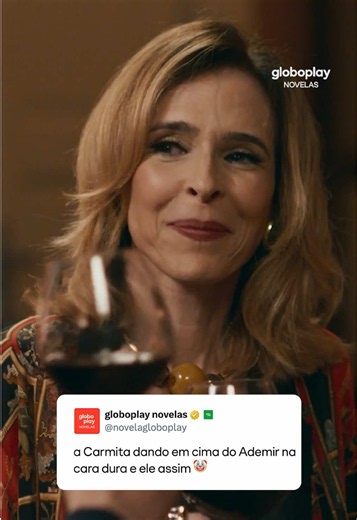 Carmita flirts with Ademir but gets a cold bucket — scene from Quem Ama Cuida