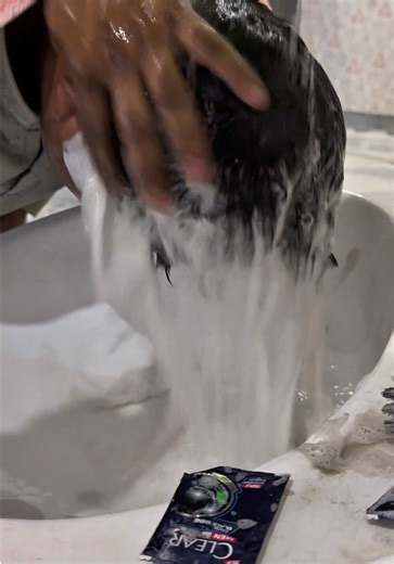 ASMR Head Wash: Relaxing Water Sounds for Sleep