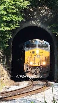 CSX C403 rolls through Vance Tunnel near Altapass before heading down the Clinchfield Loops #csx