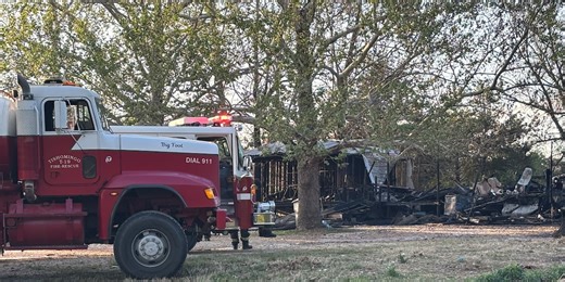 Two injured after Ravia home catches fire, oxygen tanks explode