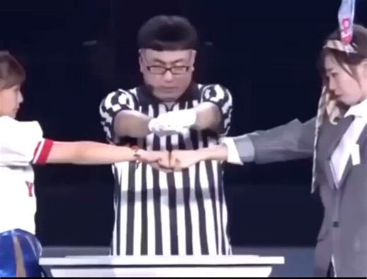 🇯🇵 In Japan, they take rock, paper, scissors to heart.