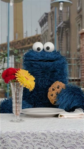 Plaza Sésamo: ¿Cómo comer una galleta? Instrucciones por Comegalletas | Short divertido