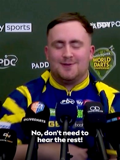 Darts Enthusiasts React to Manchester United Fans