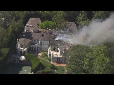 Fire breaks out at Beverly Crest home