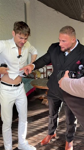 Leonidas Fragrance INTERVIEW OFFICE For Men: #jeremyfragrance #fragrance #cologne #perfume #parfum