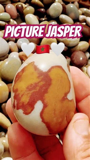 A lovely little picture jasper egg. Look at that map! Southwest Coast, Morocco. 🇲🇦