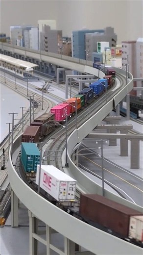 【Nゲージ】4072レ 海上コンテナ 貨物列車 西イケ▼N-scale model, EF210 “Momotaro” & Sea Container freight cars. #shorts