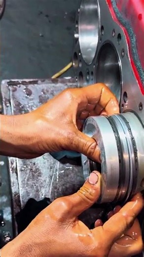 How To Install Pistons & Connecting Rods the Right Way (With Pro Tips!)