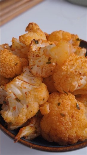 Crispy Roasted Cauliflower in the Oven 🥦 | Easy Vegetable Snack✨