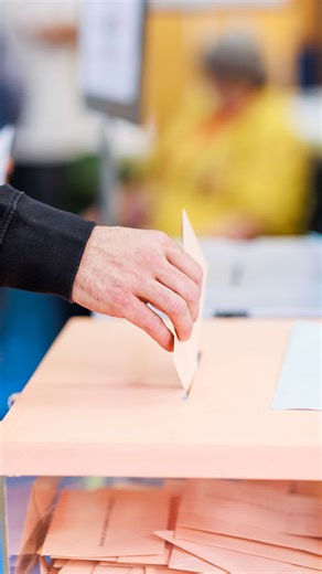 10 reasons why American democracy is in danger