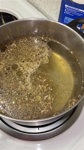 Come here 👋🏽 let’s get into to it! We are back and this time we are making STUFFED SHELLS Baby 🤤 in this recipe I used jumbo shells, ground turkey 🦃. roasted garlic spaghetti sauce, ricotta cheese 🫕 Cheese 🧀 (Colby jack, cheddar jack and sharp cheddar). Corn on the cob 🌽 and buttermilk biscuits Seasonings used : Dried onions, creol, Italian seasonings, basil, sea salt, black pepper, kindred steak blend, kindred the blend, garlic paste, for the corn 🌽- seafood boil seasoning(ask for speci