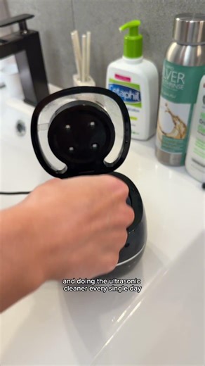 Dentist Retainer Cleaning Routine!