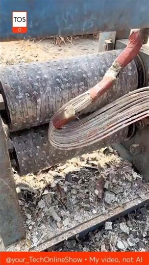 CABLE STRIPPING recycling process 😮⚙️🔌 #shorts #technology #recycling #skills #satisfying