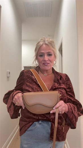 Love this unique Saddle Bag crossbody! @CharmBag #saddlebag #crossbody #purse #tiktokshopcreatorpicks