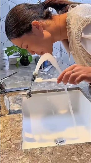 Rotating Multi-Purpose Universal Anti-Splash Faucet Extender - Product Link in Bio ( # 2167 ) ✅