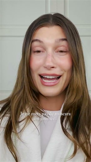 Hailey Bieber partage sa morning routine à Vogue