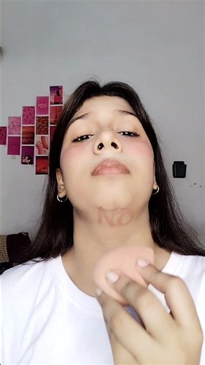 Get a sharp, sculpted jawline with this easy contour technique! ✨🤎