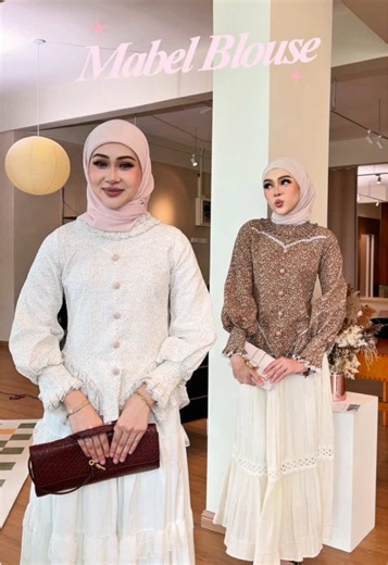 Our top 3 blouses to pack for your next vacation! ✨ So easy to mix and match with your favourite skirts or pants. Which one is your favourite? 👀 #deenara #casual #top #blouse
