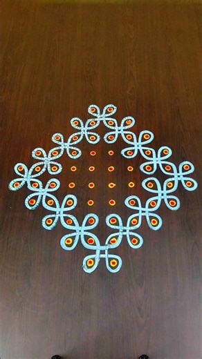 Easy Kolam For Sankranti ‪@RoopaRangoli‬ #shorts #rangoli #kolam #muggulu #padikolam #kolangal