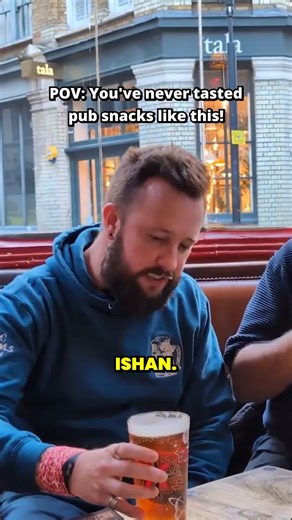 Discover Shoreditch Pub Crawl with Comedian Eshaan Akbar