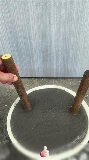 DIY Concrete Stool 🪨🪑 Sturdy & Cheap