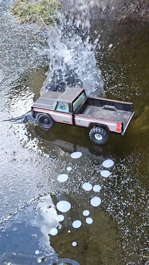 Tonka Rocket Torpedo Explosion RC Nylint Crawler Sinks 1/16 Radio Control