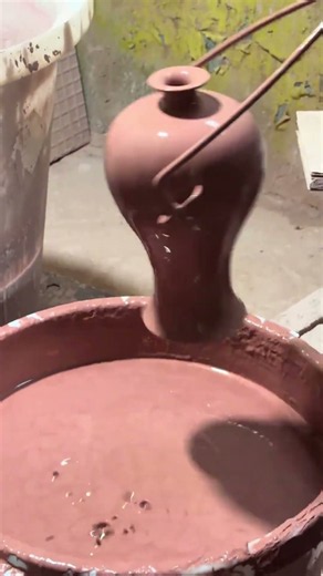 Glazing a Ru Porcelain Meiping Vase. 🏺✨