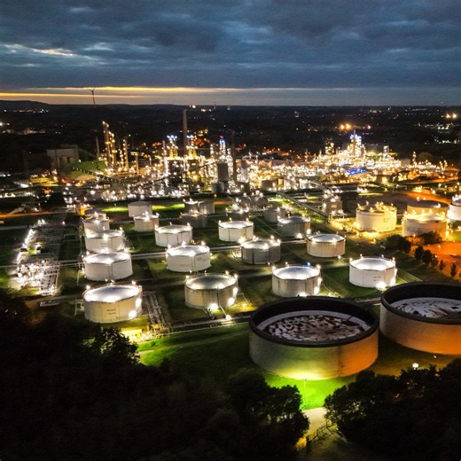 BP Slashes Net Debt as Earnings Soar