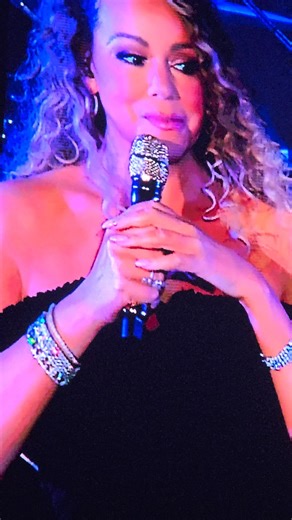 Mariah Carey - Shake It Off (Live in Brazil)