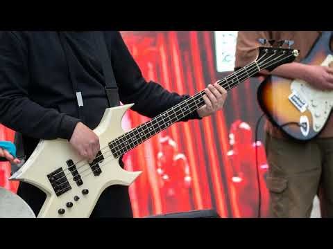 Paper Lace - The Night Chicago Died (bass backing track)