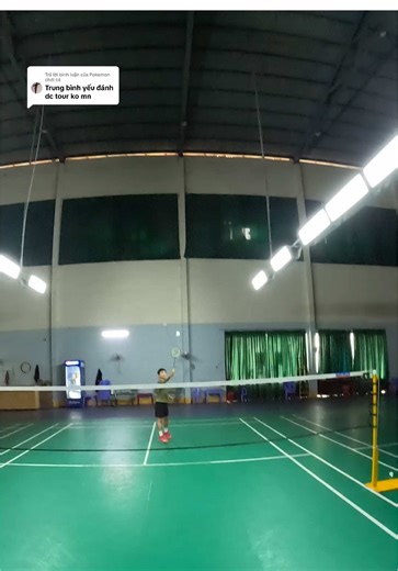 Chọn Vợt Cầu Lông: Tour Hay Pro?