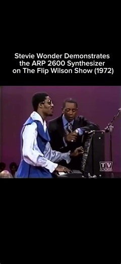 Stevie Wonder Demonstrates the ARP 2600 Synthesizer on The Flip Wilson Show (1972)