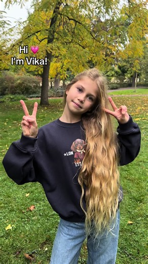 Vika💕 (@vika23198)’s video of vika