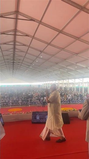 PM Modi arrives at the dais to massive cheers in Puducherry