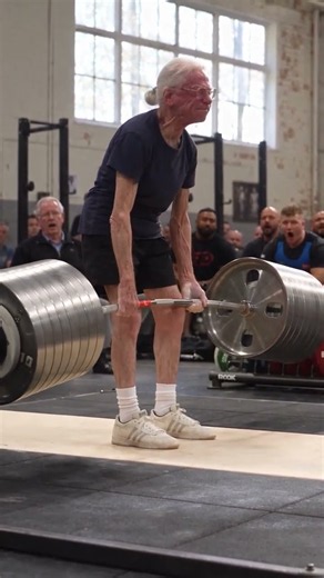 90-Year-Old Grandma Lifts the Barbell! 😱 Age Is Just a Number 💪 #Shorts