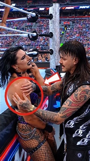 😱 Rhea Ripley FIXED Her DISLOCATED Shoulder in Just 2 Seconds at SummerSlam in WWE