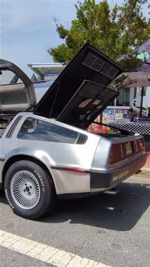Before the Cybertruck, the DeLorean Made Stainless Steel Futuristic 😳