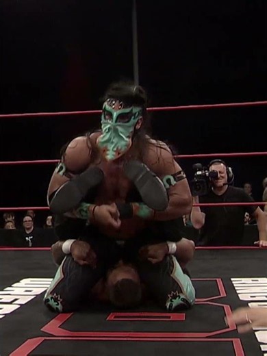 Bandido retains #ROH World Title against Bryan Keith!
