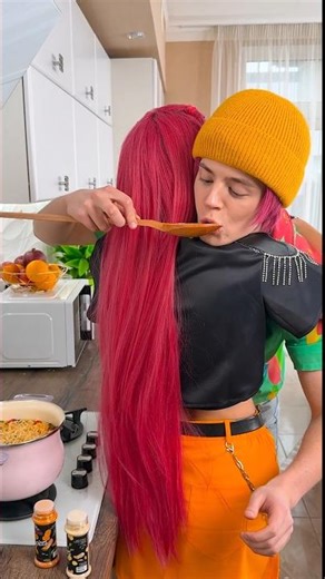 When You Don’t Want to Offend a Girl 😳