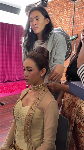 Burmese culture, Burmese Traditional Attire, Shan Traditional Attire- Myanmar Traditional Costumes 🇲🇲 MUA- Khin San Win Hair- Phyu Sin Designer- Pyae So Aung #myanmartraditionaldress #Christine #MGM2026 #htaingmathein