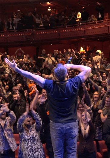 Can you hear that lol! What an amazing sold out show in a such an incredible venue The lowrey in Salford! This tour is so much fun! You always make me feel so welcome up here, thank you. As ever there were plenty of characters in the crowd, Chris, Cory and his wife all merched up on the front row, the Ket lady from Bolton and not forgetting the guy who's flossing with bra's and doing odd stuff with Kit Kats. If you were there too please comment down below and let me know what you enjoyed and I'l