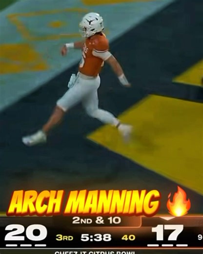 Arch Manning Defeats Michigan #texaslonghorns #ncaafootball #shorts