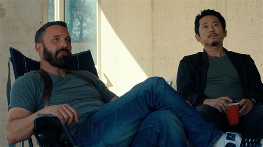 A holiday gift from Matt Damon and Ben Affleck. THE RIP premieres January 16 | Netflix