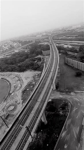 The Metro City - Delhi2002, Metro Crossing view #Delhi#metro #viralshort #trendingshorts