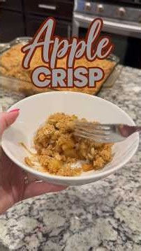 Caramel Apple Crisp with Extra Oat Topping 🍎