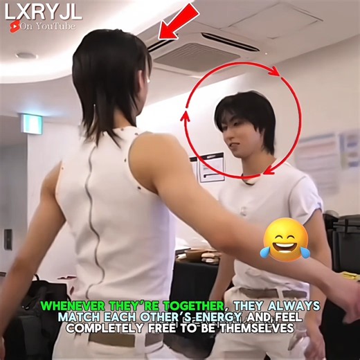 Hyunjin and Han together are pure chaos😭😂#straykids#hanjisung#hyunjin#skz#shorts