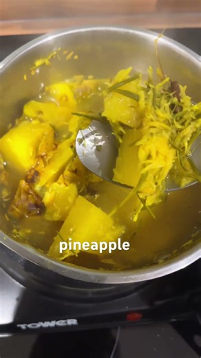 Secret doctor never tell! Pineapple peel tea Ginger turmeric rosemary cloves ! Honey