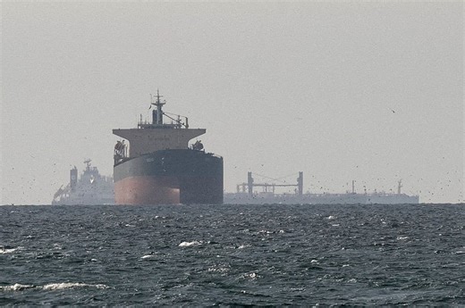 Δεξαμενόπλοιο χτυπήθηκε από «άγνωστα βλήματα» ανοικτά των ΗΑΕ (UKMTO) - ΤΑ ΝΕΑ