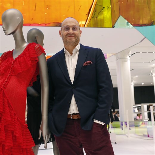 米高級百貨店サックス、CEO退任 近く破産申請の見通し