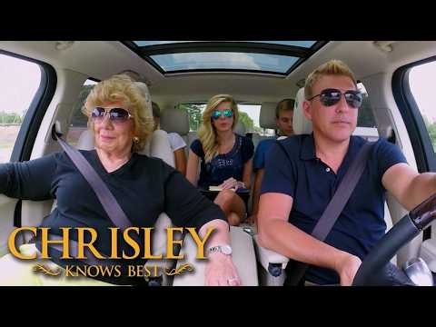 Todd’s Hometown History Lesson Takes a Turn | Chrisley Knows Best | E! Rewind